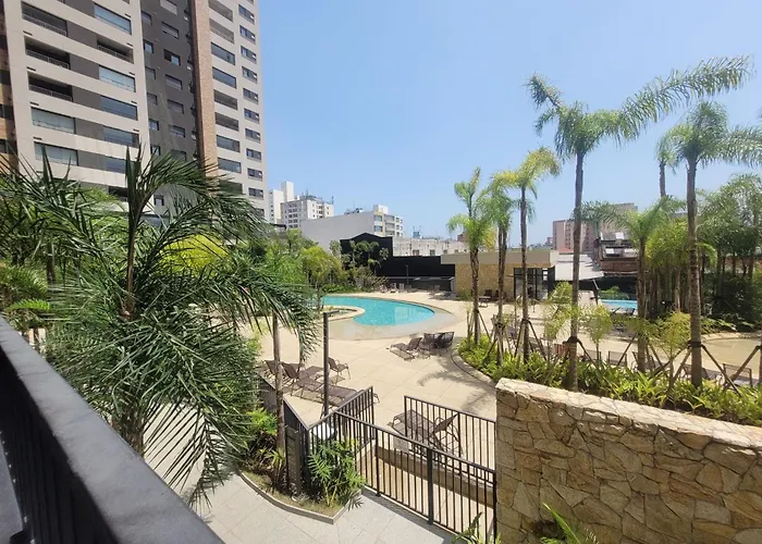 Resort, Piscina E Natureza Em Sp
