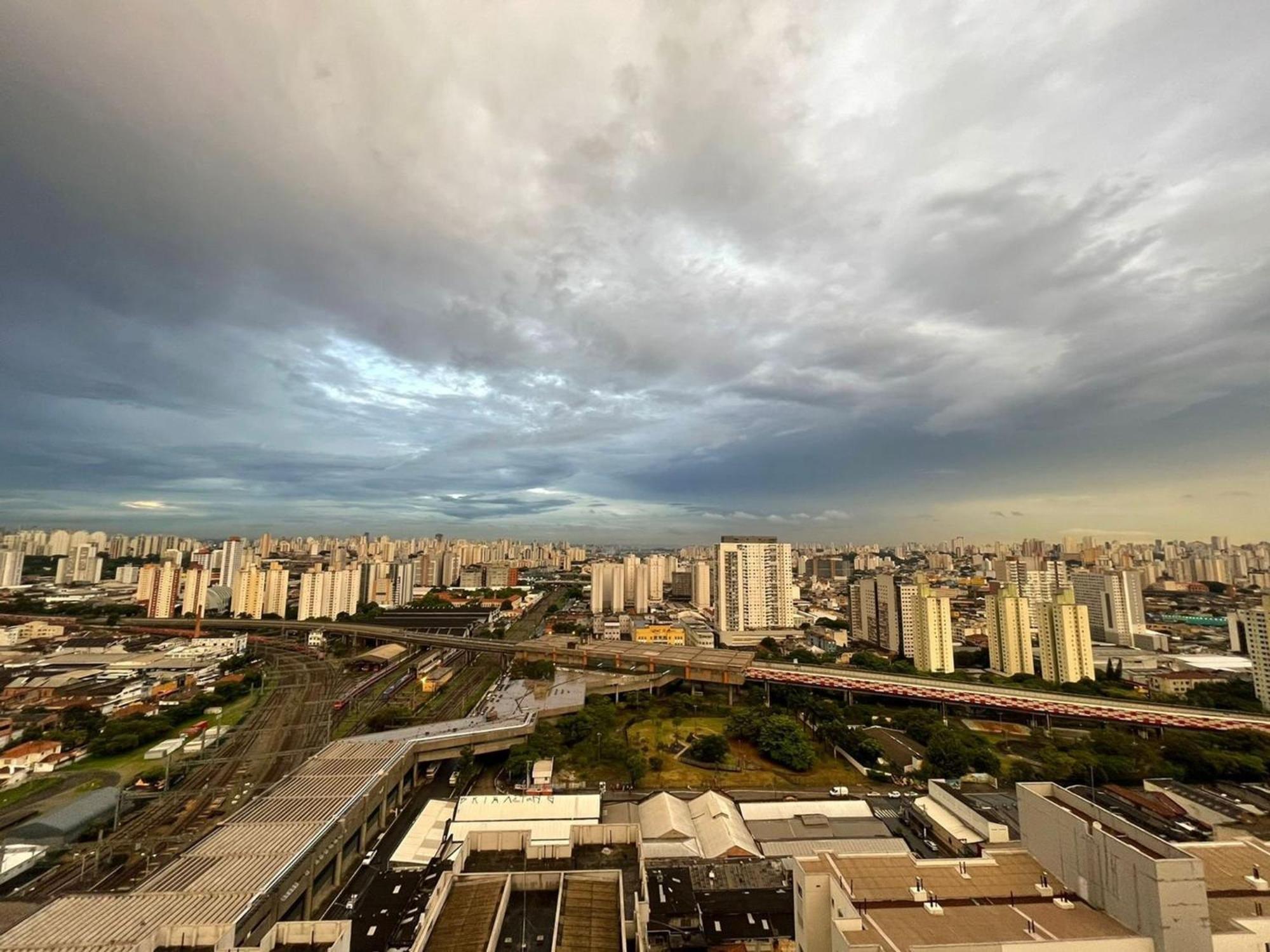 Resort, Piscina E Natureza Em Sp São Paulo